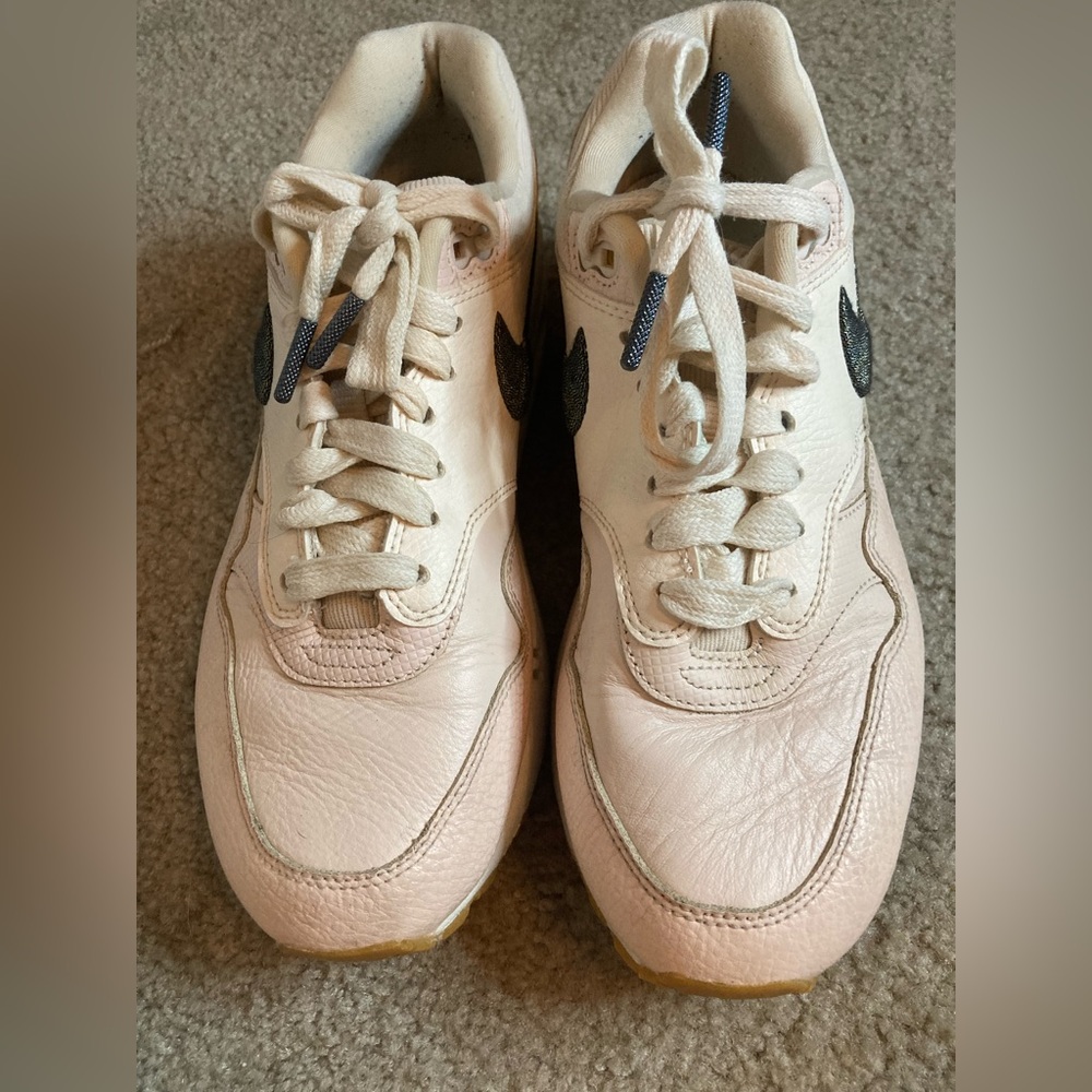 Nike Air Max Light Pink Sneakers Size 9 - Picture 7 of 11